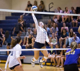 Geneseo Defeats Fredonia to Move Onto Second Round of SUNYAC Volleyball Championship