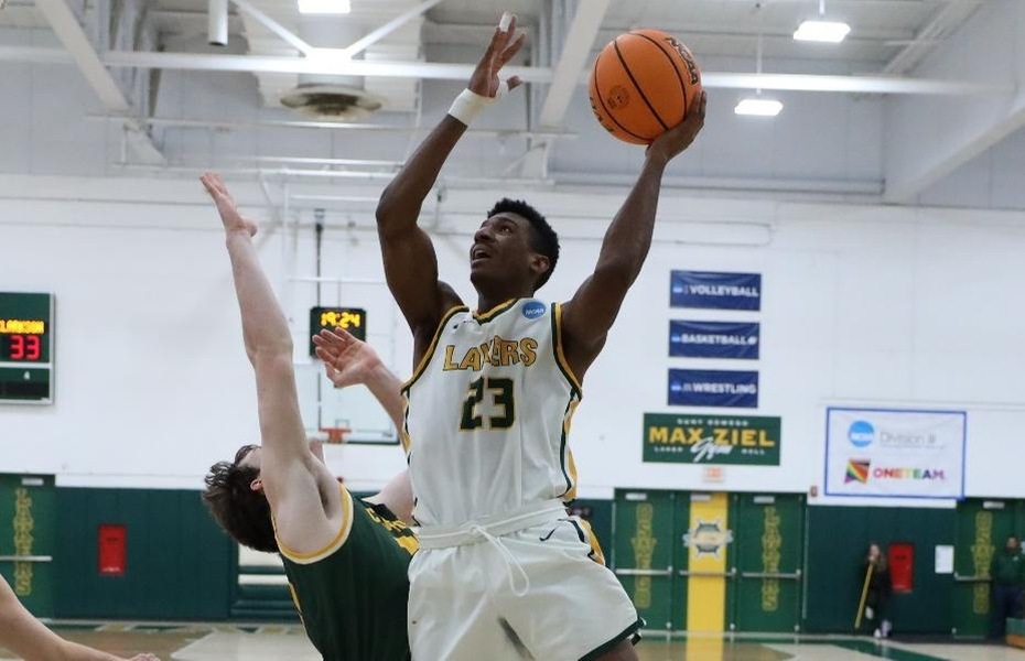 Sparks Recognized as SUNYAC Men's Basketball Athlete of the Week