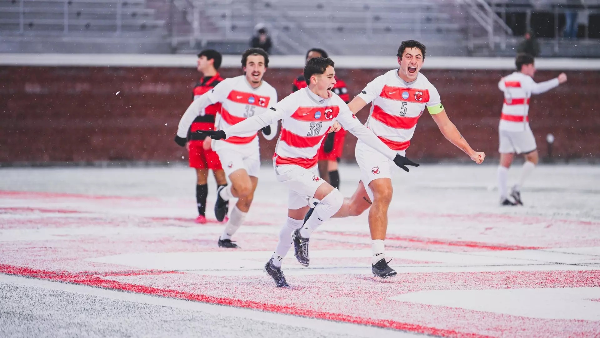 Carroll's Late Winner in 2-1 Win Over Catholic Sends #9 Cortland to NCAA Sweet 16