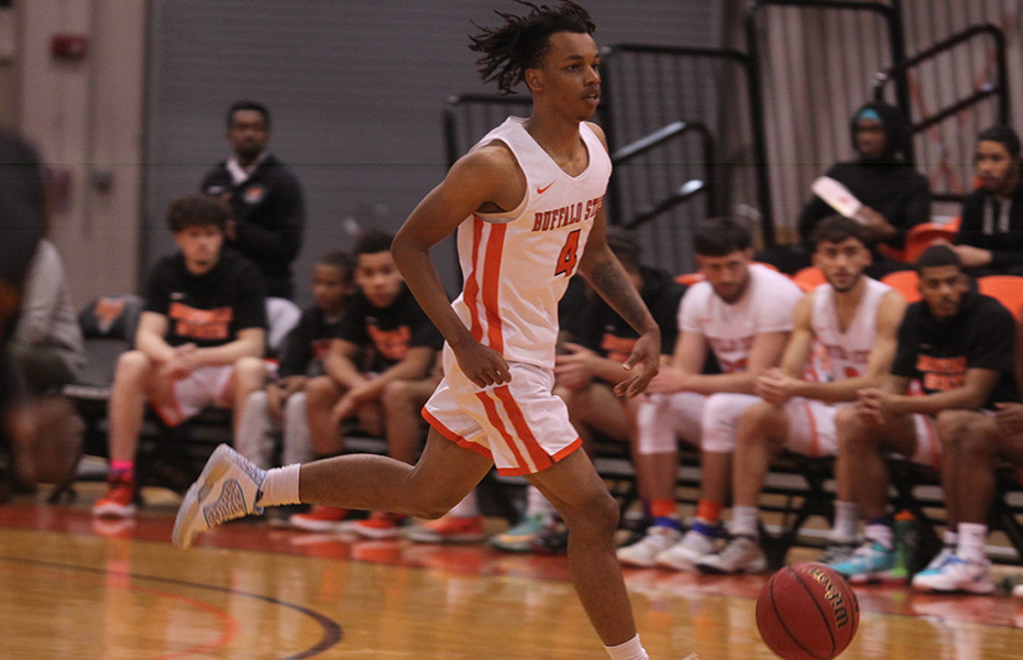 Adams Earns PrestoSports Men's Basketball Athlete of the Week Honors