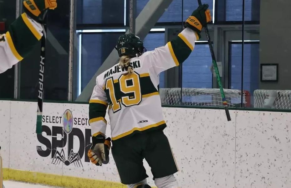 Oswego Women's Ice Hockey Out Jump Kangaroos in SUNYAC Semifinal