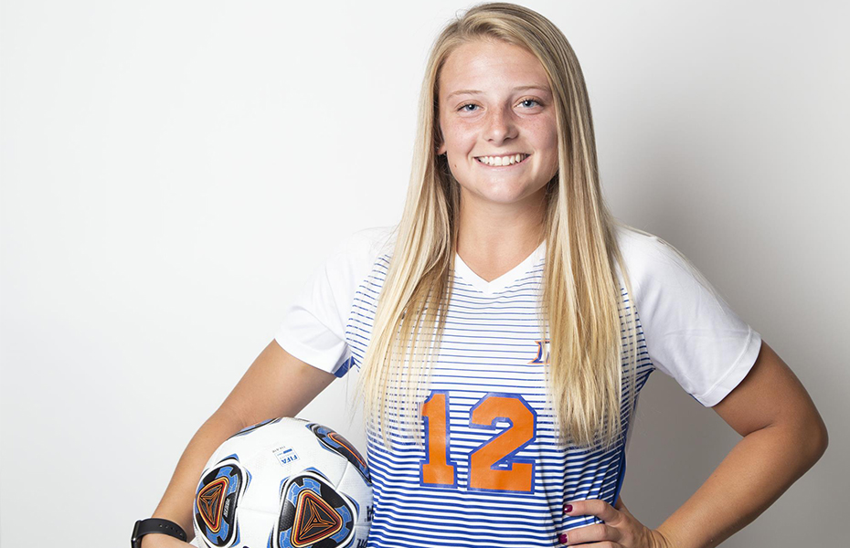 Senior Spotlight: Monika Morasse