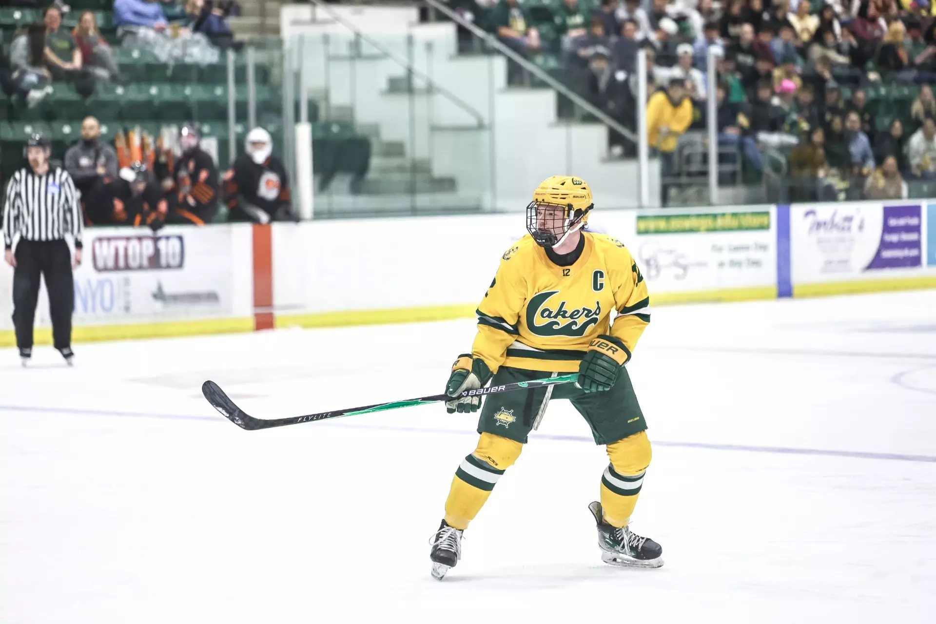 Lakers Advance to SUNYAC Men's Ice Hockey Championship after Defeating Skidmore, 6-3.
