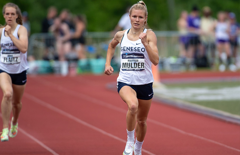 Mulder Honored with SUNYAC Dr. Dolores Bogard Award